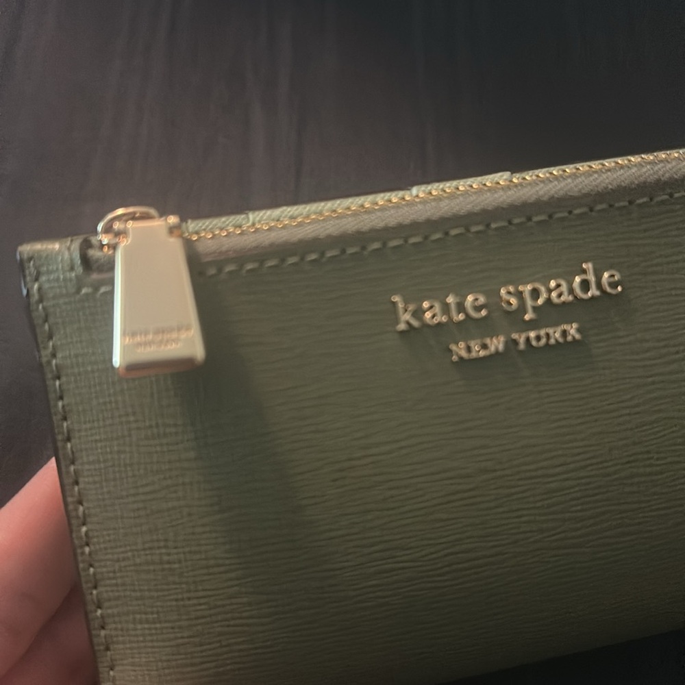 Kate Spade Morgan Small Slim Bifold Wallet MAKE AN OFFER - Picture 8 of 8